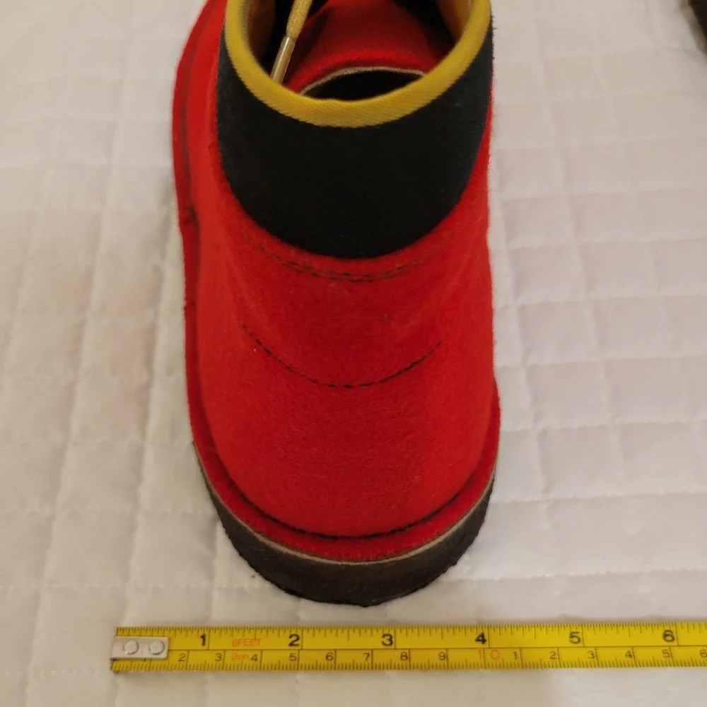 Clarks Mens 10.5 Hainsworth Wool Desert Boots The Beatles Inspired Sgt.‎ Pepper